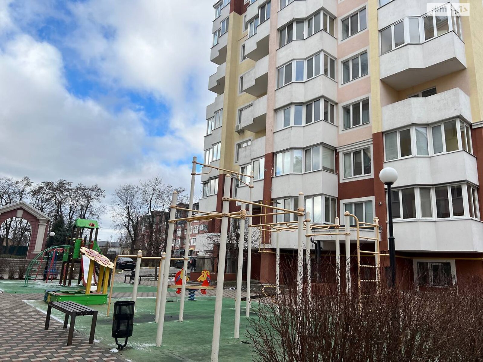 Продажа четырехкомнатной квартиры в Гостомеле, на ул. Сентябрьская 22, фото 1 Продажа четырехкомнатной квартиры в Гостомеле, на ул. Сентябрьская 22, фото 1