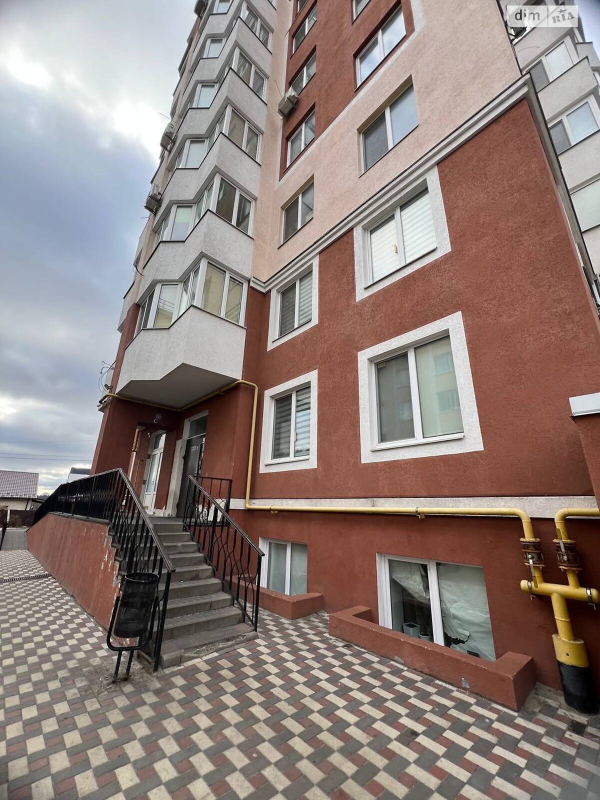 Продажа четырехкомнатной квартиры в Гостомеле, на ул. Сентябрьская 22, фото 1 Продажа четырехкомнатной квартиры в Гостомеле, на ул. Сентябрьская 22, фото 1