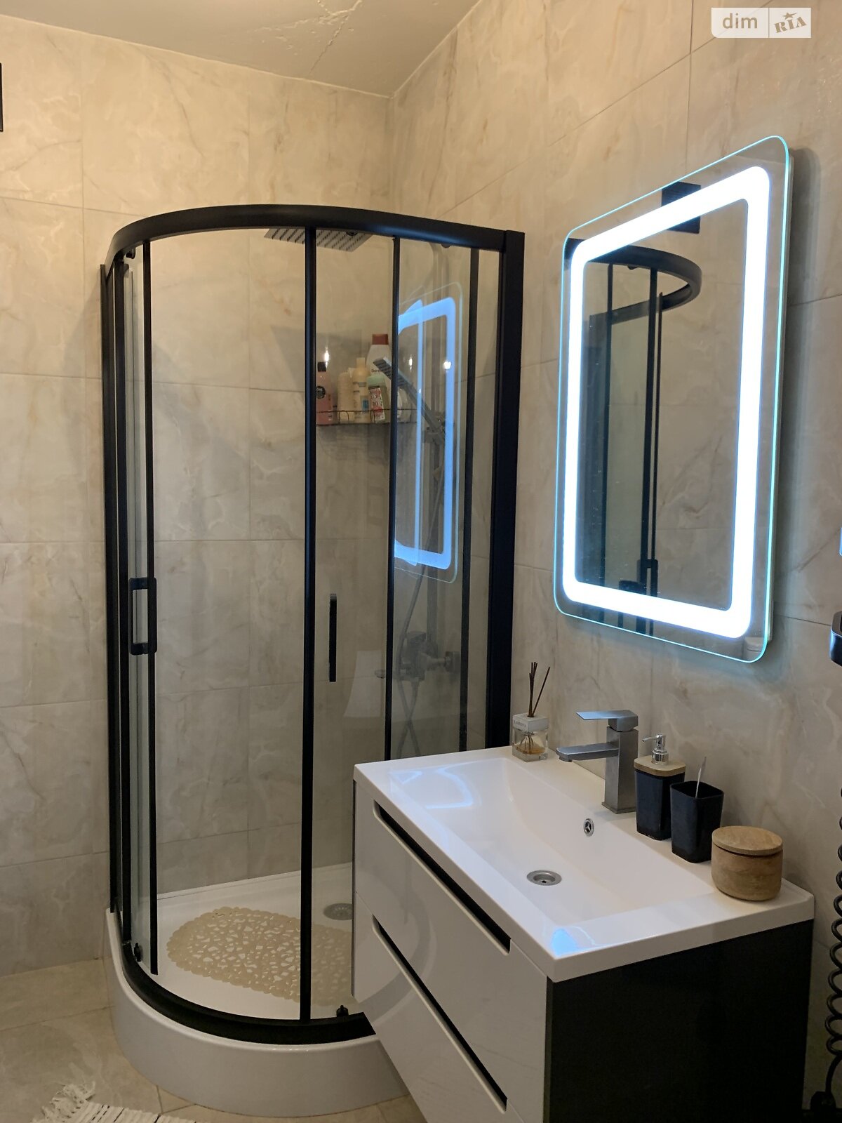 Продажа двухкомнатной квартиры в Гостомеле, на ул. Центральная 7, кв. 1007, фото 1 Продажа двухкомнатной квартиры в Гостомеле, на ул. Центральная 7, кв. 1007, фото 1