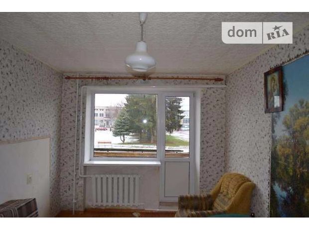 Продажа двухкомнатной квартиры в Гусятине, на Надзбручанская улица, район Гусятин фото 1