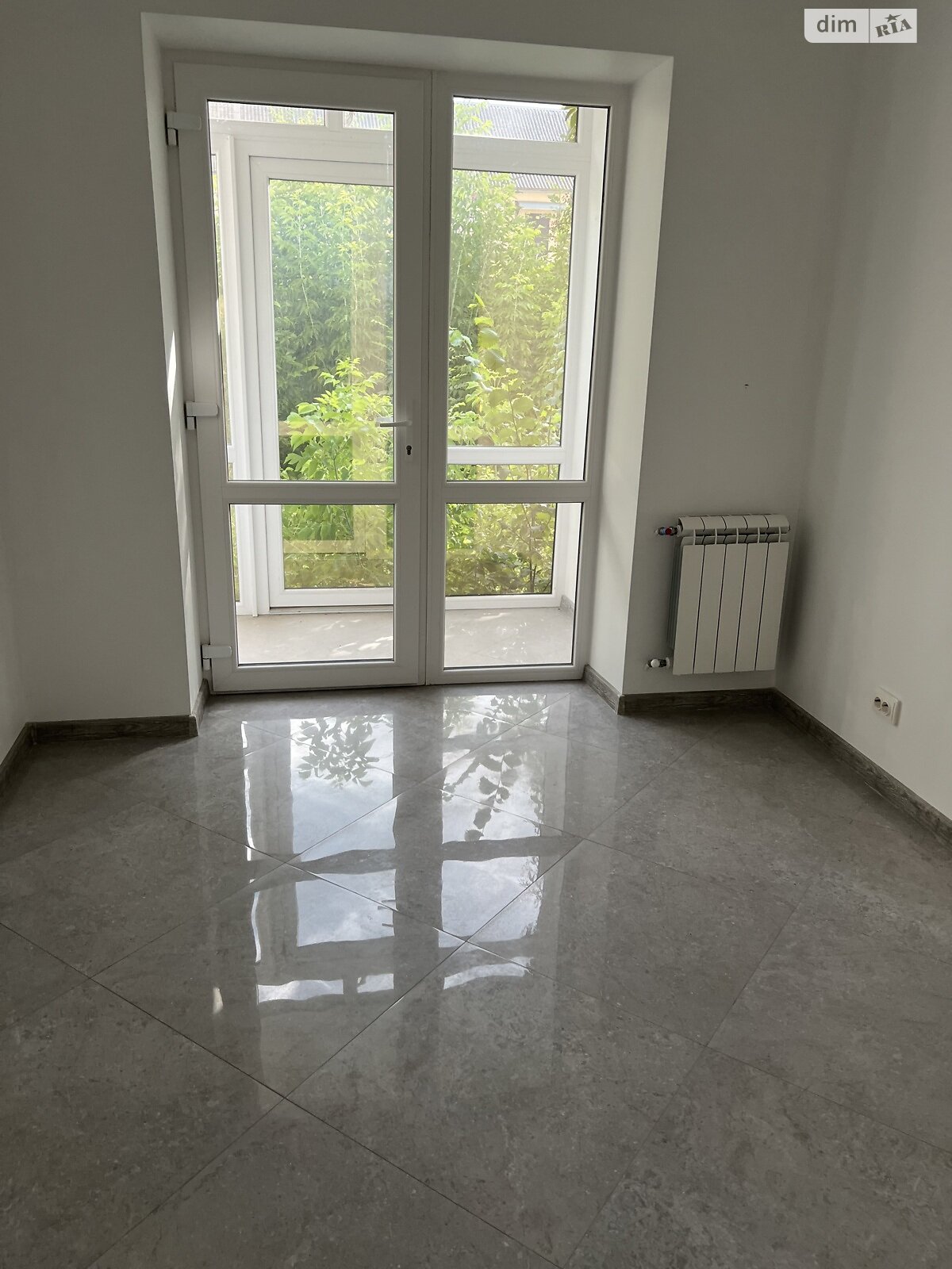 Продажа трехкомнатной квартиры в Гусятине, на ул. Тернопольская 6, район Гусятин фото 1 Продажа трехкомнатной квартиры в Гусятине, на ул. Тернопольская 6, район Гусятин фото 1