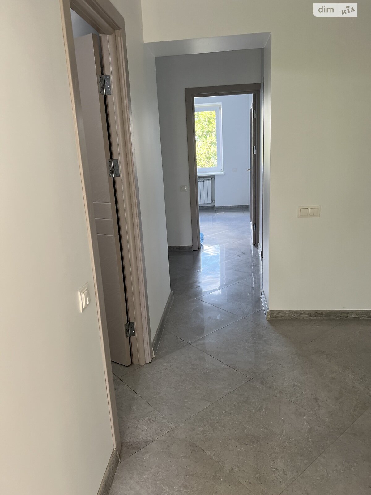 Продажа трехкомнатной квартиры в Гусятине, на ул. Тернопольская 6, район Гусятин фото 1 Продажа трехкомнатной квартиры в Гусятине, на ул. Тернопольская 6, район Гусятин фото 1