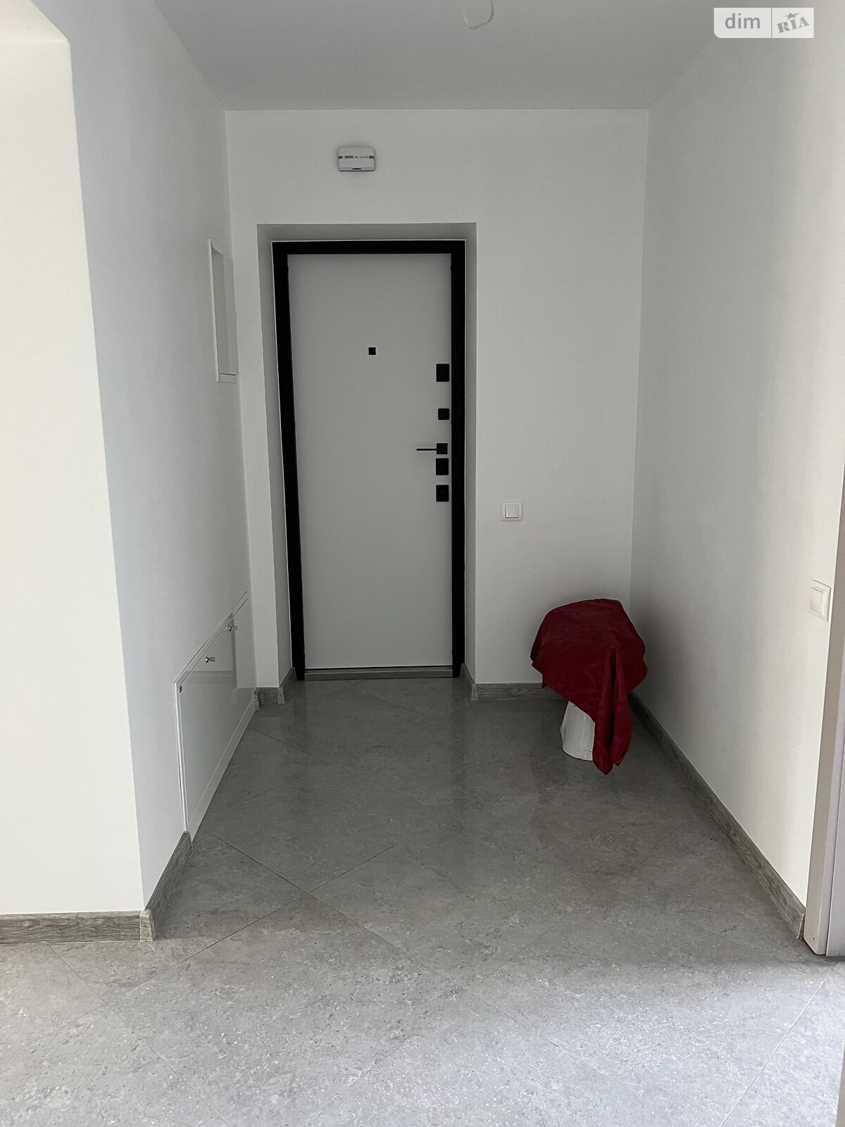Продажа трехкомнатной квартиры в Гусятине, на ул. Тернопольская 6, район Гусятин фото 1 Продажа трехкомнатной квартиры в Гусятине, на ул. Тернопольская 6, район Гусятин фото 1