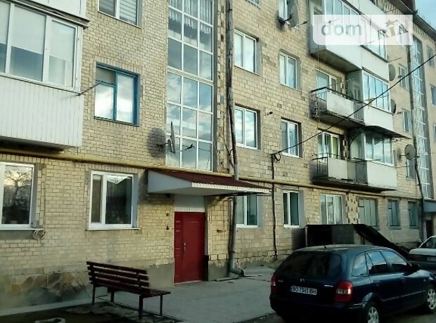 Продажа трехкомнатной квартиры в Гусятине, на Незалежності район Хоростков фото 1 Продажа трехкомнатной квартиры в Гусятине, на Незалежності район Хоростков фото 1