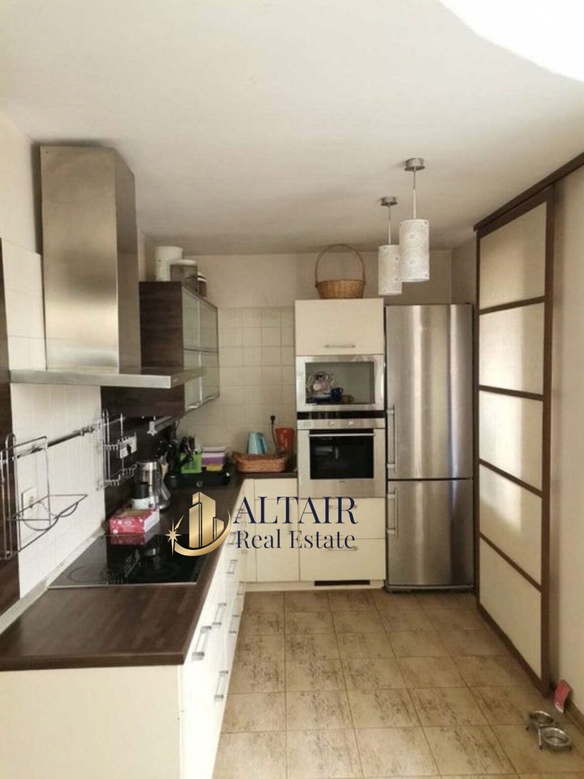 Продажа трехкомнатной квартиры в Харькове, на ул. 23-го Августа 48, район 1-ый микрорайон фото 1 Продажа трехкомнатной квартиры в Харькове, на ул. 23-го Августа 48, район 1-ый микрорайон фото 1