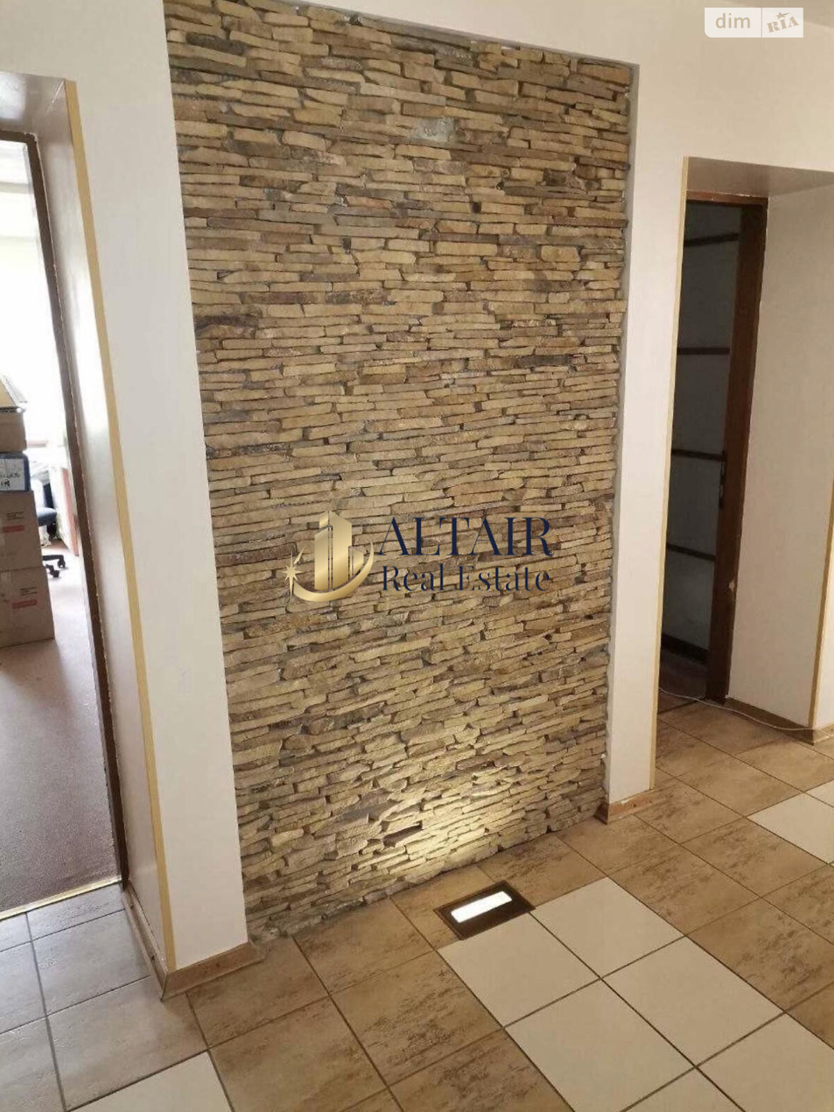 Продажа трехкомнатной квартиры в Харькове, на ул. 23-го Августа 48, район 1-ый микрорайон фото 1 Продажа трехкомнатной квартиры в Харькове, на ул. 23-го Августа 48, район 1-ый микрорайон фото 1