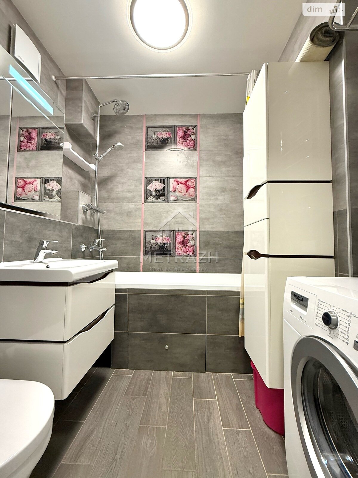 Продажа двухкомнатной квартиры в Харькове, на ул. 23-го Августа 62, район 1-ый микрорайон фото 1