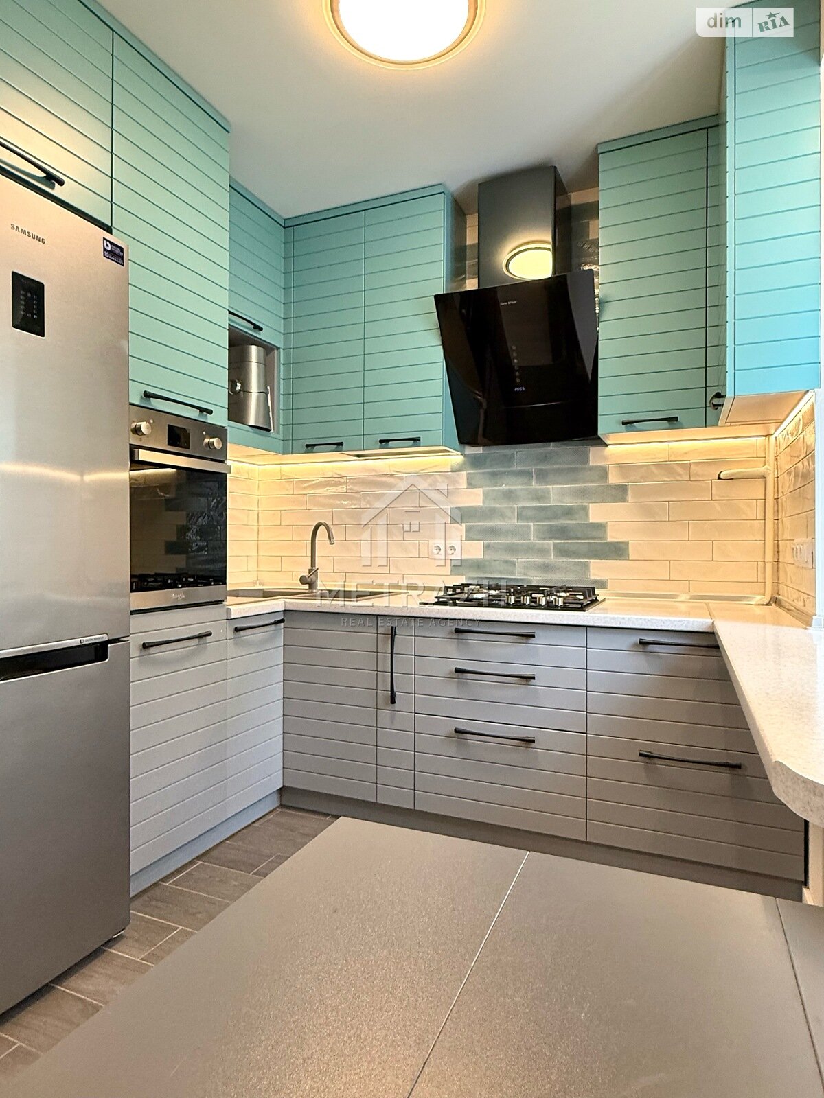 Продажа двухкомнатной квартиры в Харькове, на ул. 23-го Августа 62, район 1-ый микрорайон фото 1