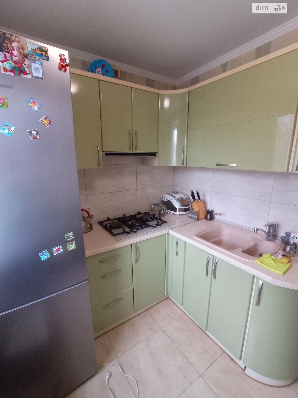 Продажа трехкомнатной квартиры в Харькове, на ул. Александра Олеся 16, район 1-ый микрорайон фото 1 Продажа трехкомнатной квартиры в Харькове, на ул. Александра Олеся 16, район 1-ый микрорайон фото 1