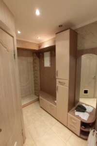 Продажа трехкомнатной квартиры в Харькове, на ул. Александра Олеся 16, район 1-ый микрорайон фото 2 Продажа трехкомнатной квартиры в Харькове, на ул. Александра Олеся 16, район 1-ый микрорайон фото 2