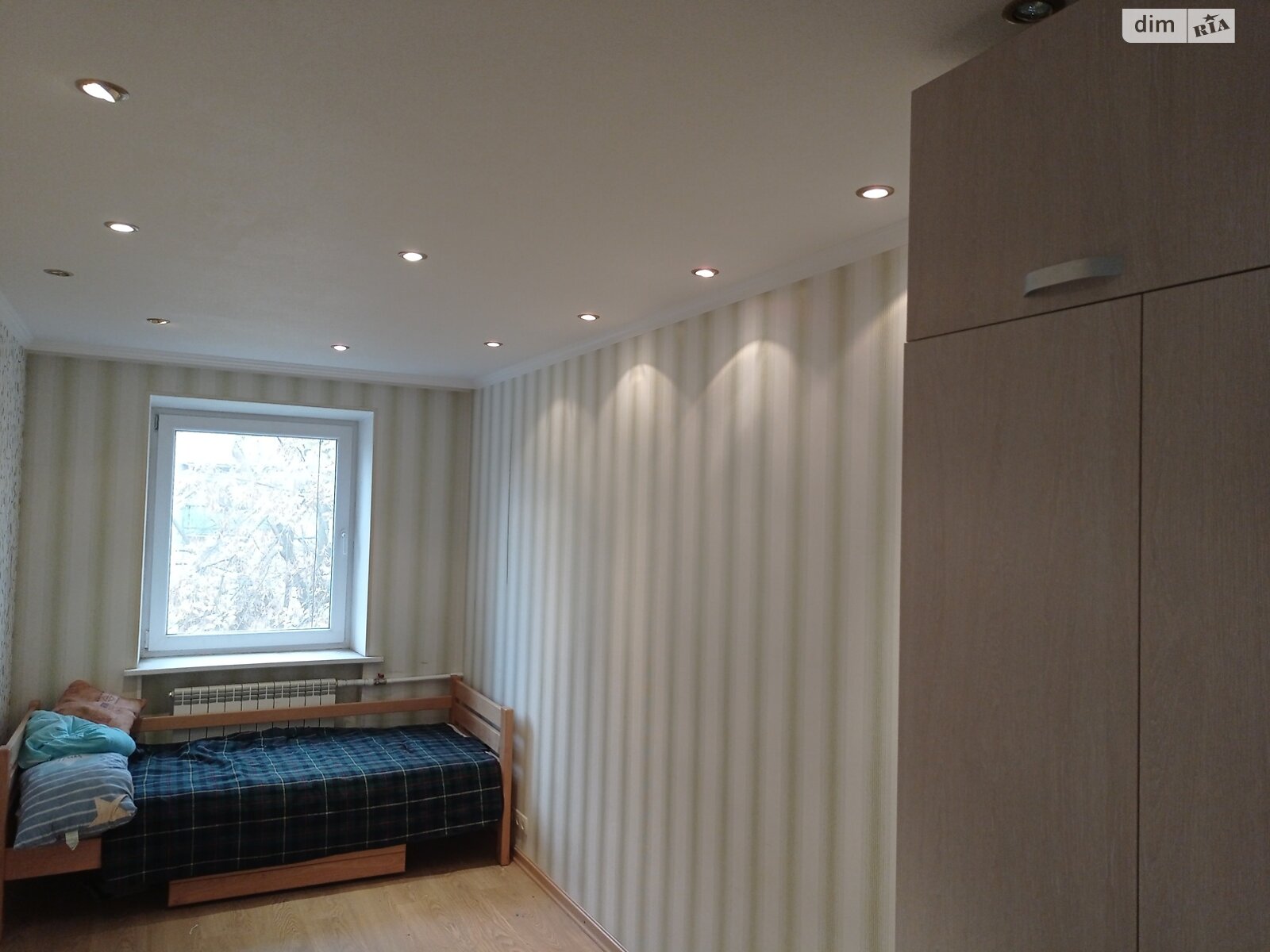 Продажа трехкомнатной квартиры в Харькове, на ул. Александра Олеся 16, район 1-ый микрорайон фото 1 Продажа трехкомнатной квартиры в Харькове, на ул. Александра Олеся 16, район 1-ый микрорайон фото 1