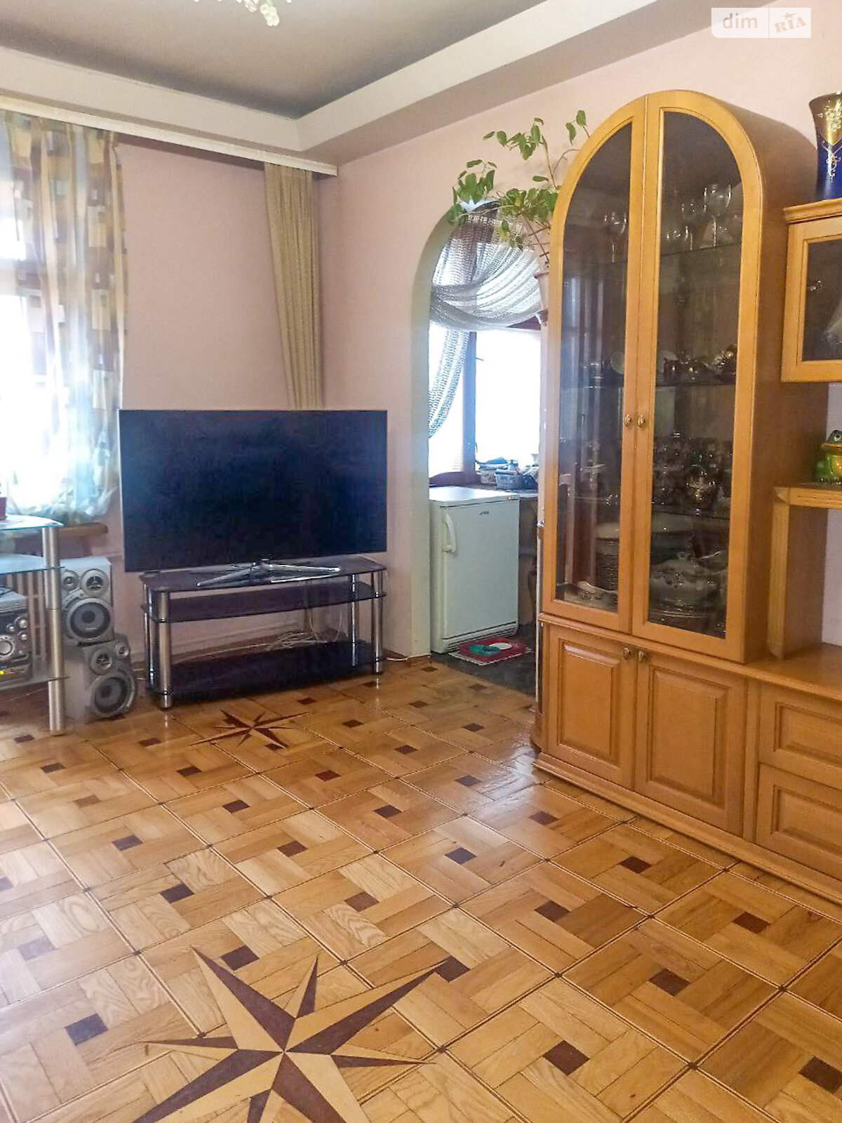 Продаж трикімнатної квартири в Харкові, на просп. Науки 50А, район 1-ий мікрорайон фото 1 Продаж трикімнатної квартири в Харкові, на просп. Науки 50А, район 1-ий мікрорайон фото 1