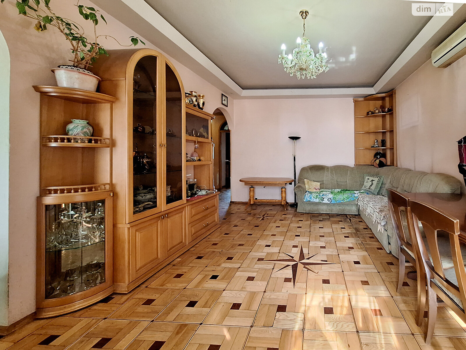 Продаж трикімнатної квартири в Харкові, на просп. Науки 50А, район 1-ий мікрорайон фото 1 Продаж трикімнатної квартири в Харкові, на просп. Науки 50А, район 1-ий мікрорайон фото 1