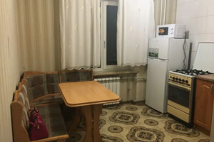 Продажа однокомнатной квартиры в Харькове, на ул. Защитников Неба 46В, район 1-ый микрорайон фото 2