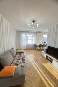 Продажа трехкомнатной квартиры в Харькове, на ул. Защитников Неба 52, район 1-ый микрорайон фото 2