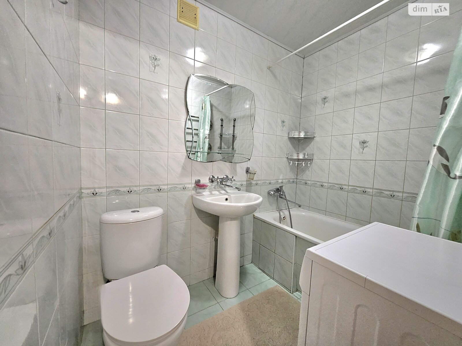 Продажа трехкомнатной квартиры в Харькове, на ул. 23-го Августа 18, район 2-ой микрорайон фото 1 Продажа трехкомнатной квартиры в Харькове, на ул. 23-го Августа 18, район 2-ой микрорайон фото 1