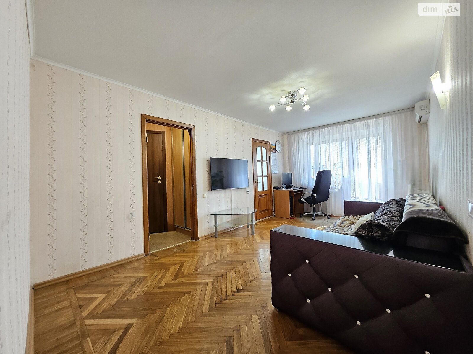 Продажа трехкомнатной квартиры в Харькове, на ул. 23-го Августа 18, район 2-ой микрорайон фото 1 Продажа трехкомнатной квартиры в Харькове, на ул. 23-го Августа 18, район 2-ой микрорайон фото 1