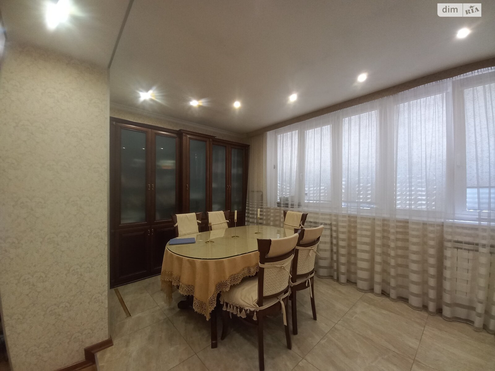 Продажа трехкомнатной квартиры в Харькове, на просп. Науки 31В, район 2-ой микрорайон фото 1