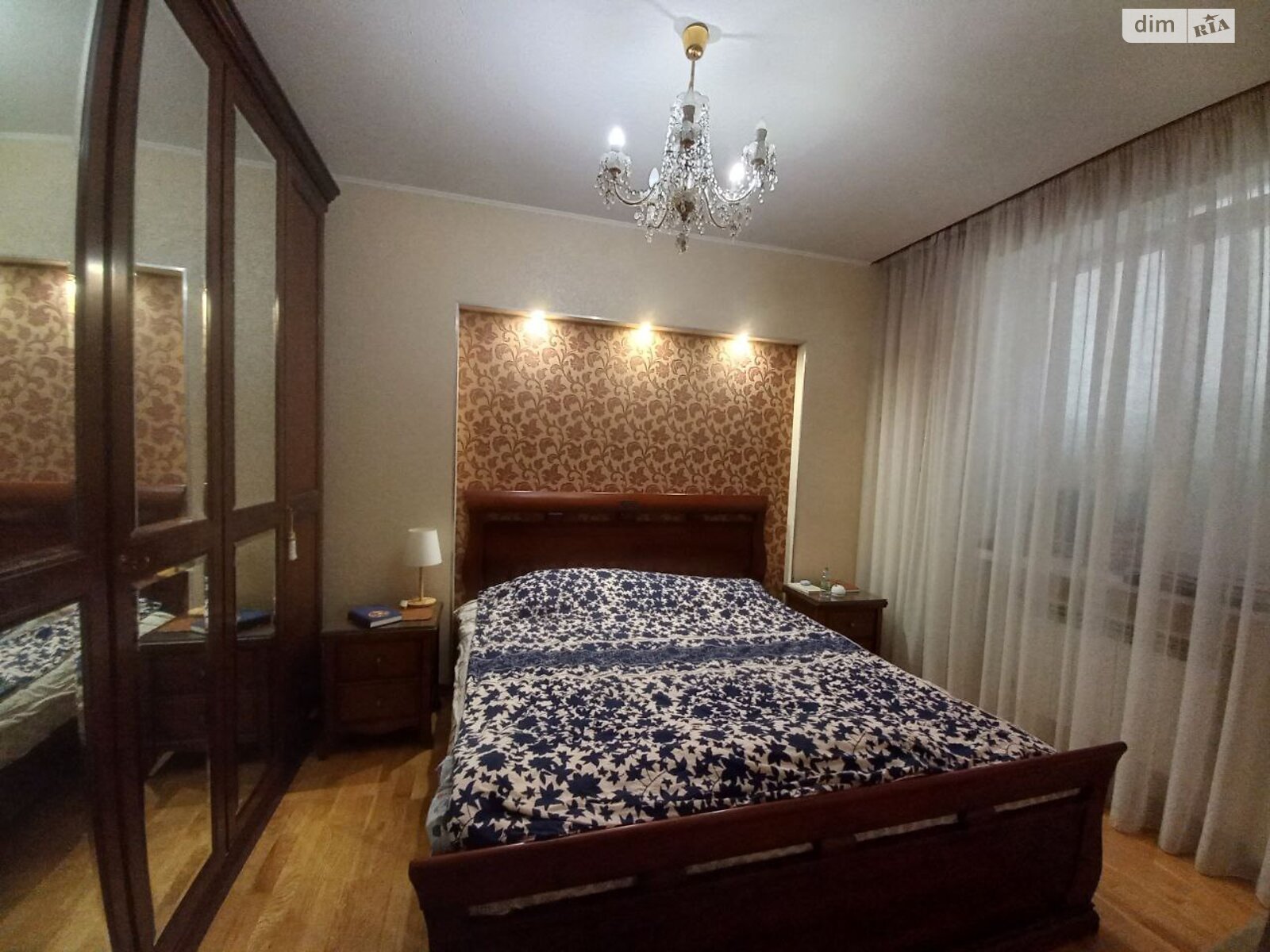 Продажа трехкомнатной квартиры в Харькове, на просп. Науки 31В, район 2-ой микрорайон фото 1