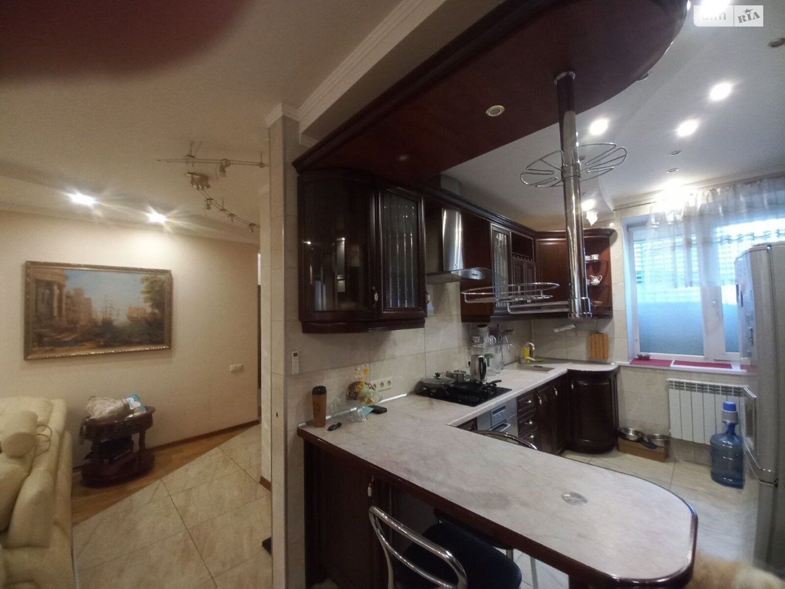 Продажа трехкомнатной квартиры в Харькове, на просп. Науки 31В, район 2-ой микрорайон фото 1