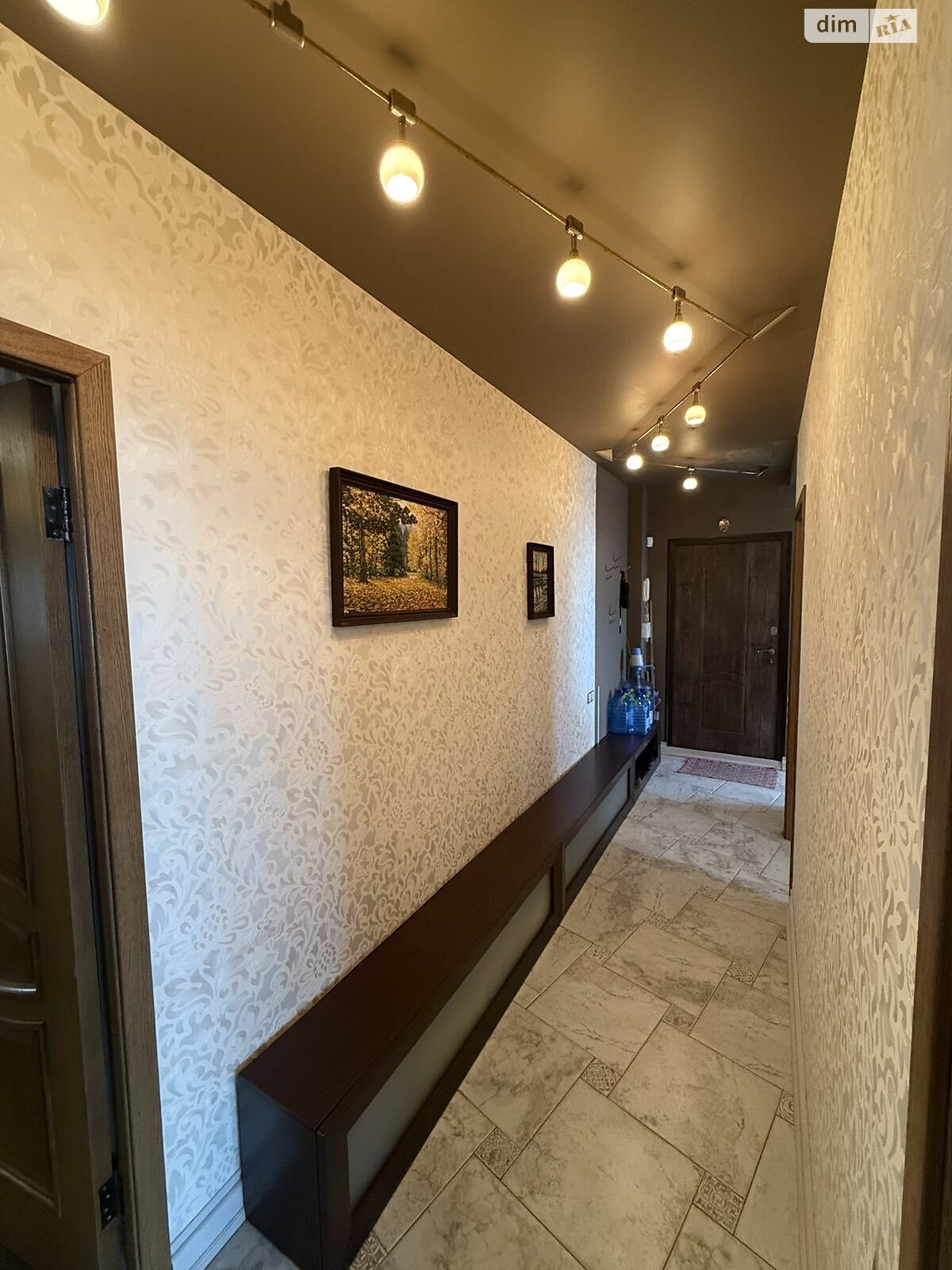 Продажа трехкомнатной квартиры в Харькове, на ул. Энвера Ахсарова 17, район 337-ой микрорайон фото 1 Продажа трехкомнатной квартиры в Харькове, на ул. Энвера Ахсарова 17, район 337-ой микрорайон фото 1