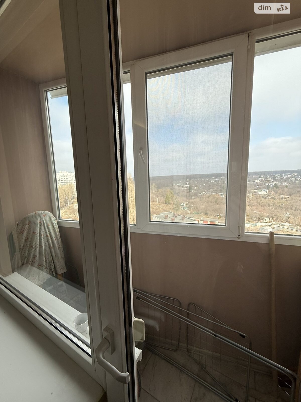 Продажа трехкомнатной квартиры в Харькове, на ул. Энвера Ахсарова 17, район 337-ой микрорайон фото 1 Продажа трехкомнатной квартиры в Харькове, на ул. Энвера Ахсарова 17, район 337-ой микрорайон фото 1