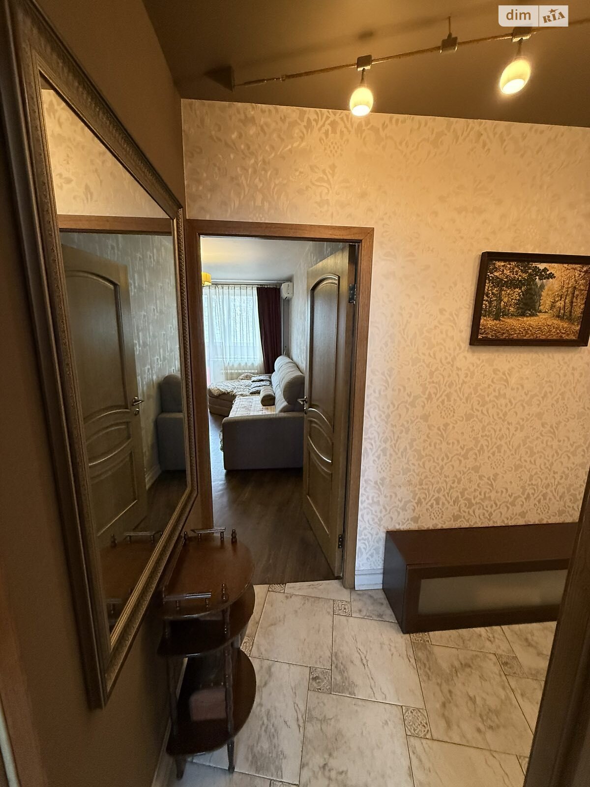 Продажа трехкомнатной квартиры в Харькове, на ул. Энвера Ахсарова 17, район 337-ой микрорайон фото 1 Продажа трехкомнатной квартиры в Харькове, на ул. Энвера Ахсарова 17, район 337-ой микрорайон фото 1