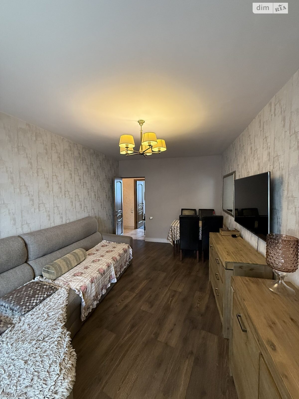 Продажа трехкомнатной квартиры в Харькове, на ул. Энвера Ахсарова 17, район 337-ой микрорайон фото 1 Продажа трехкомнатной квартиры в Харькове, на ул. Энвера Ахсарова 17, район 337-ой микрорайон фото 1