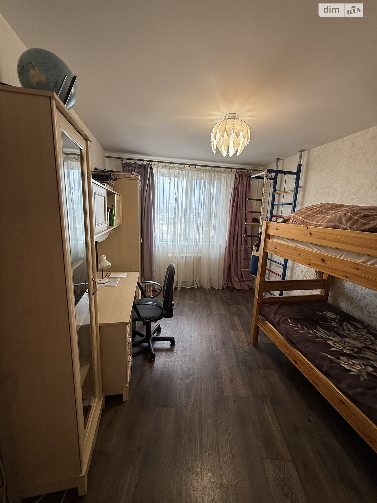 Продажа трехкомнатной квартиры в Харькове, на ул. Энвера Ахсарова 17, район 337-ой микрорайон фото 1 Продажа трехкомнатной квартиры в Харькове, на ул. Энвера Ахсарова 17, район 337-ой микрорайон фото 1