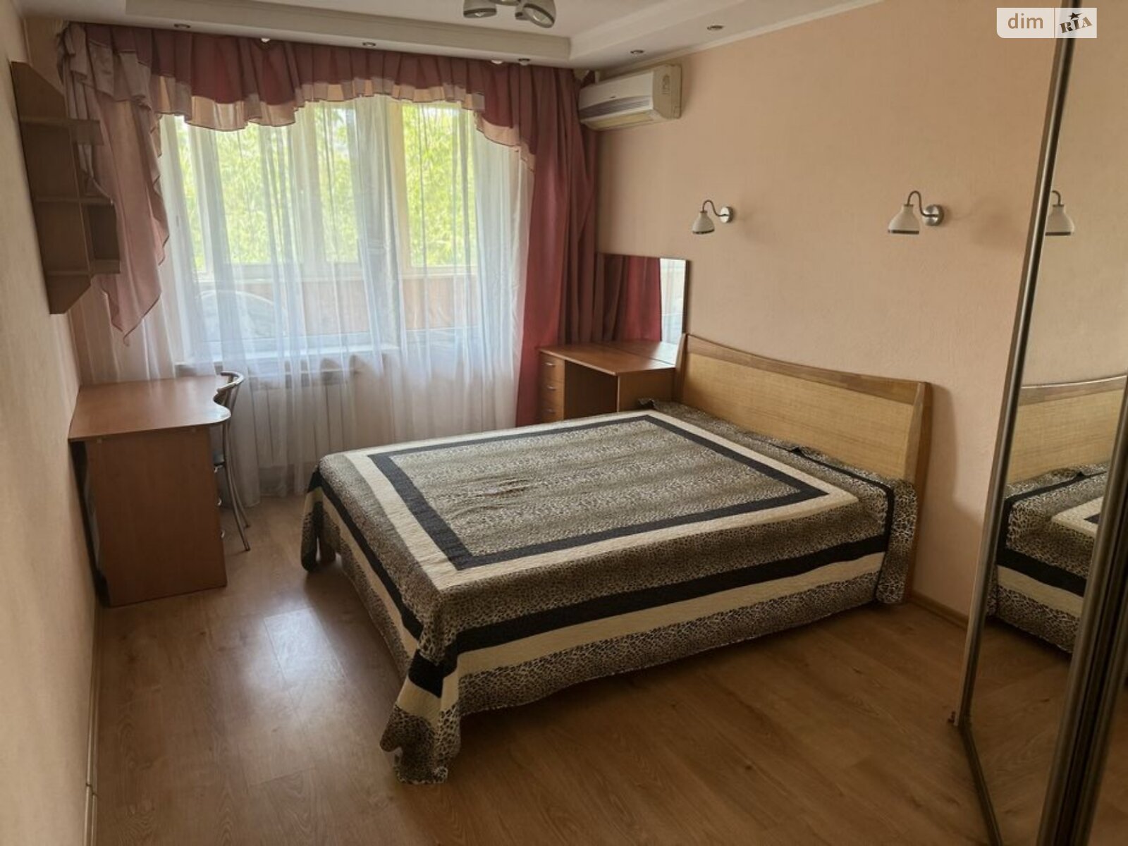 Продаж трикімнатної квартири в Харкові, на вул. Енвера Ахсарова 13, район 337-ий мікрорайон фото 1 Продаж трикімнатної квартири в Харкові, на вул. Енвера Ахсарова 13, район 337-ий мікрорайон фото 1