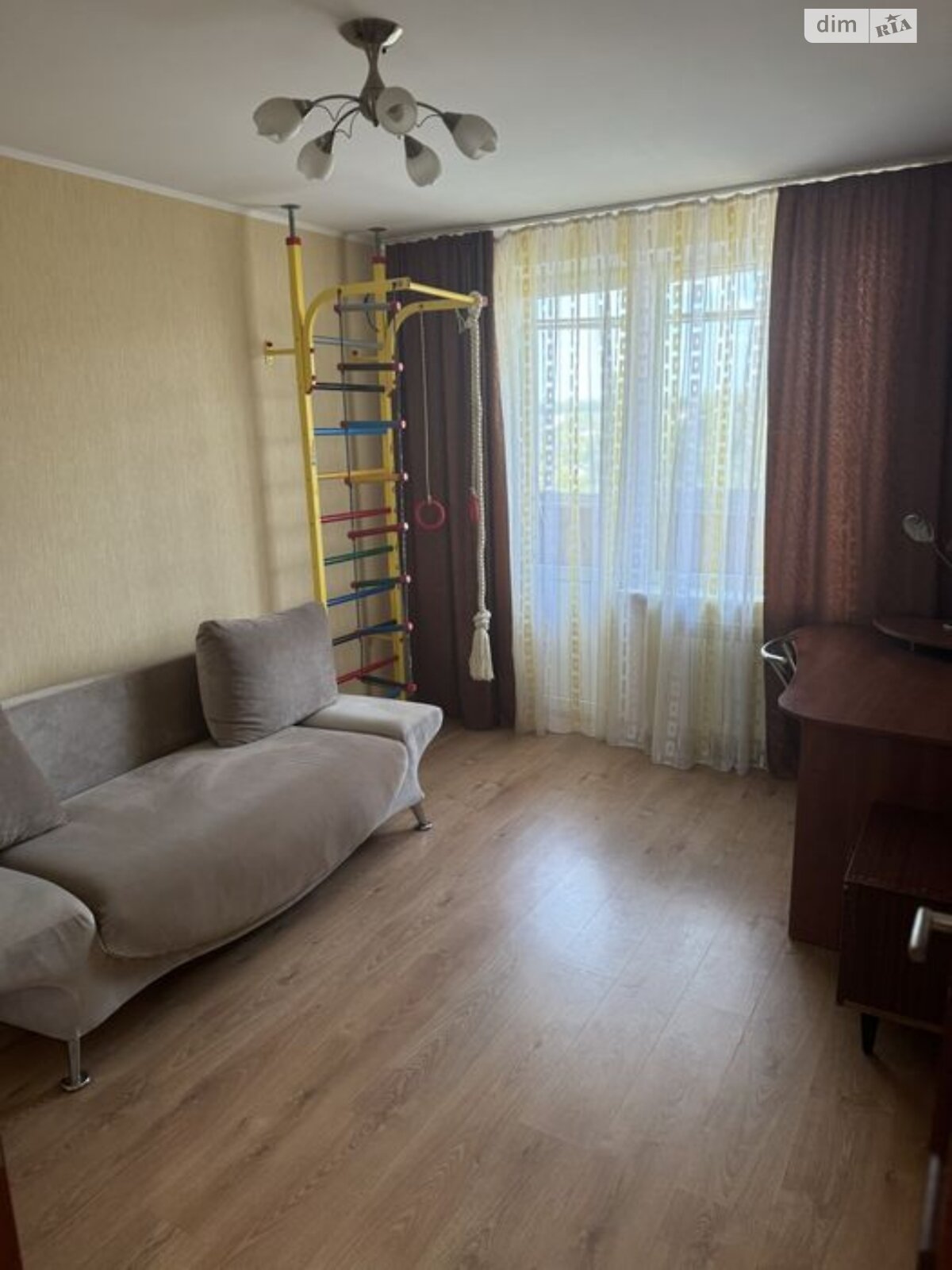 Продаж трикімнатної квартири в Харкові, на вул. Енвера Ахсарова 13, район 337-ий мікрорайон фото 1 Продаж трикімнатної квартири в Харкові, на вул. Енвера Ахсарова 13, район 337-ий мікрорайон фото 1