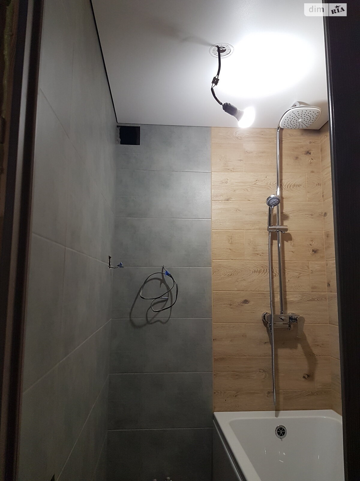 Продаж двокімнатної квартири в Харкові, на вул. Енвера Ахсарова 13, район 337-ий мікрорайон фото 1