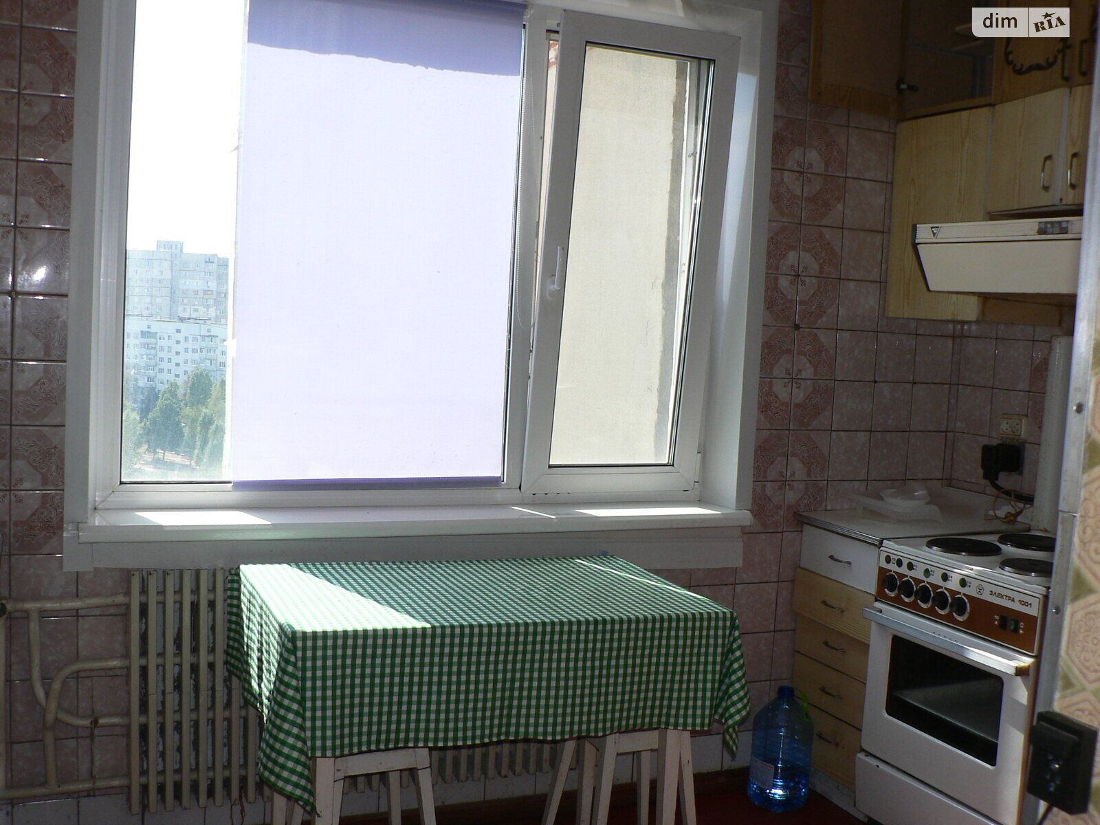 Продаж трикімнатної квартири в Харкові, на вул. Архітекторів 28, район 339-ий мікрорайон фото 1