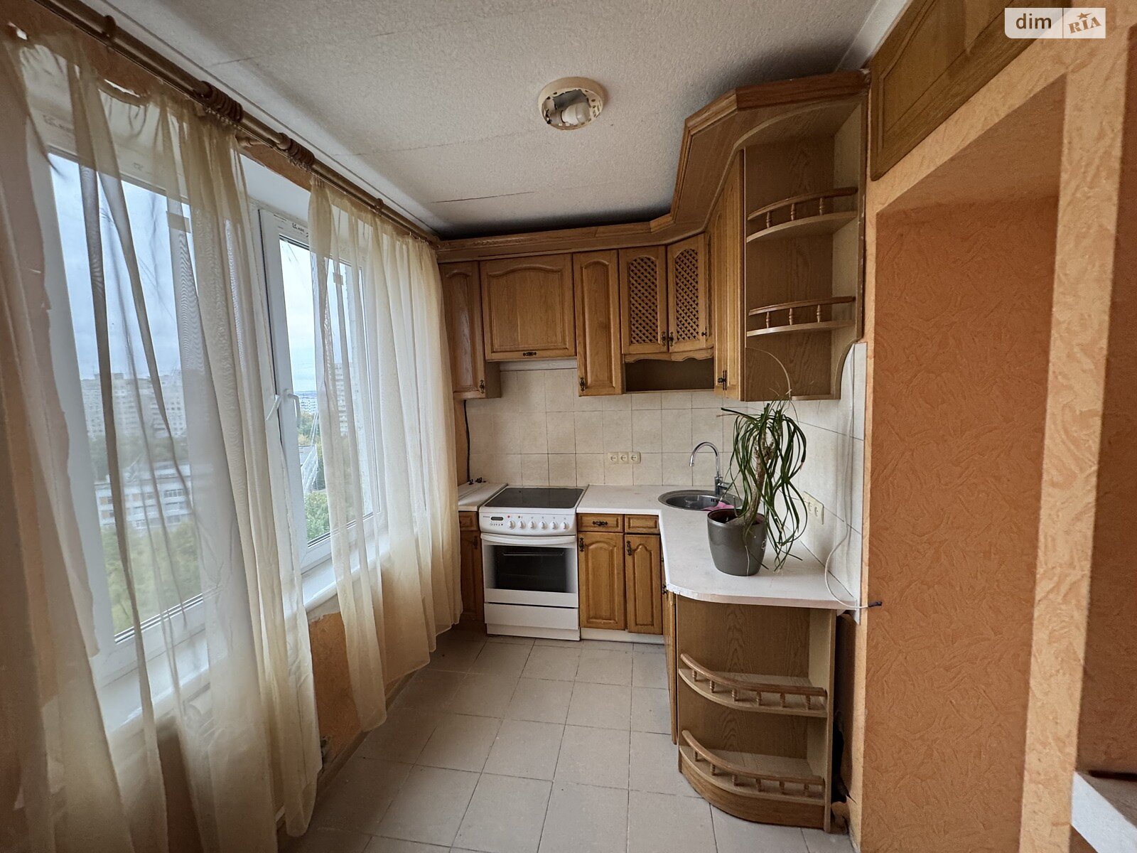 Продаж трикімнатної квартири в Харкові, на просп. Перемоги 67, район 339-ий мікрорайон фото 1 Продаж трикімнатної квартири в Харкові, на просп. Перемоги 67, район 339-ий мікрорайон фото 1