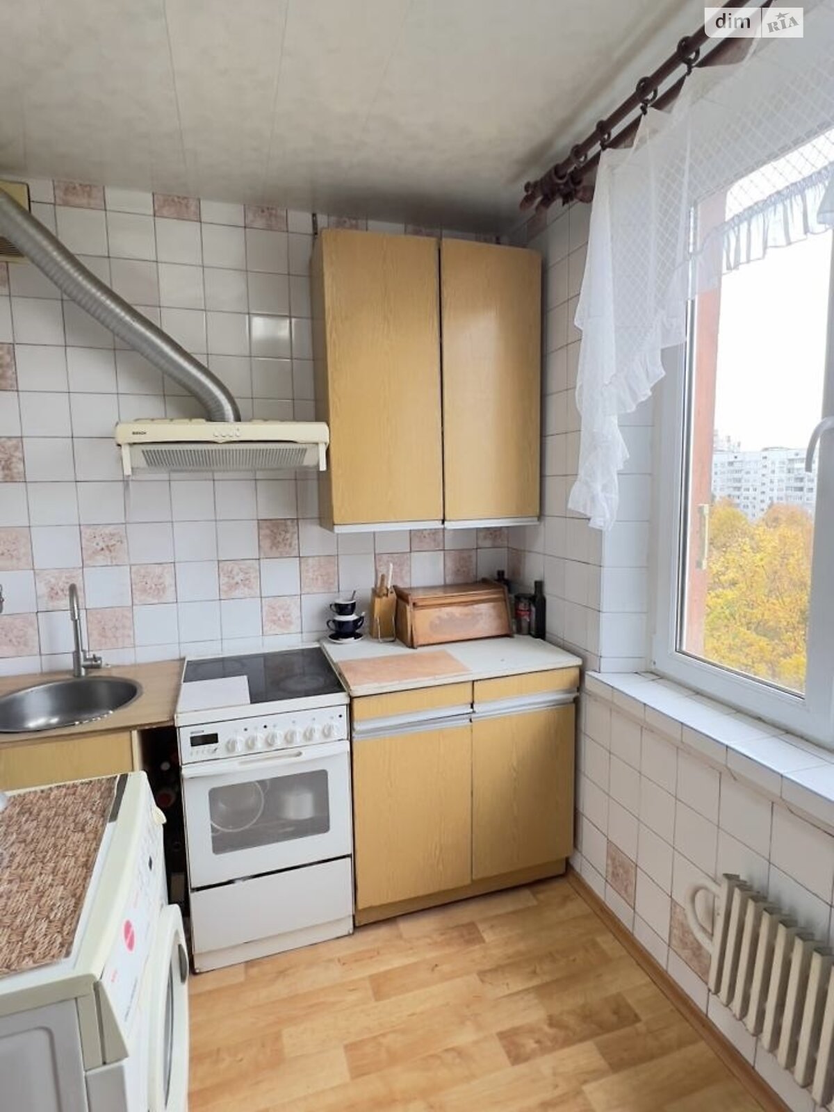 Продажа трехкомнатной квартиры в Харькове, на просп. Победы 75, район 339-ый микрорайон фото 1