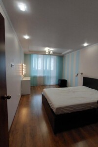 Продажа трехкомнатной квартиры в Харькове, на просп. Победы 67, район 339-ый микрорайон фото 2