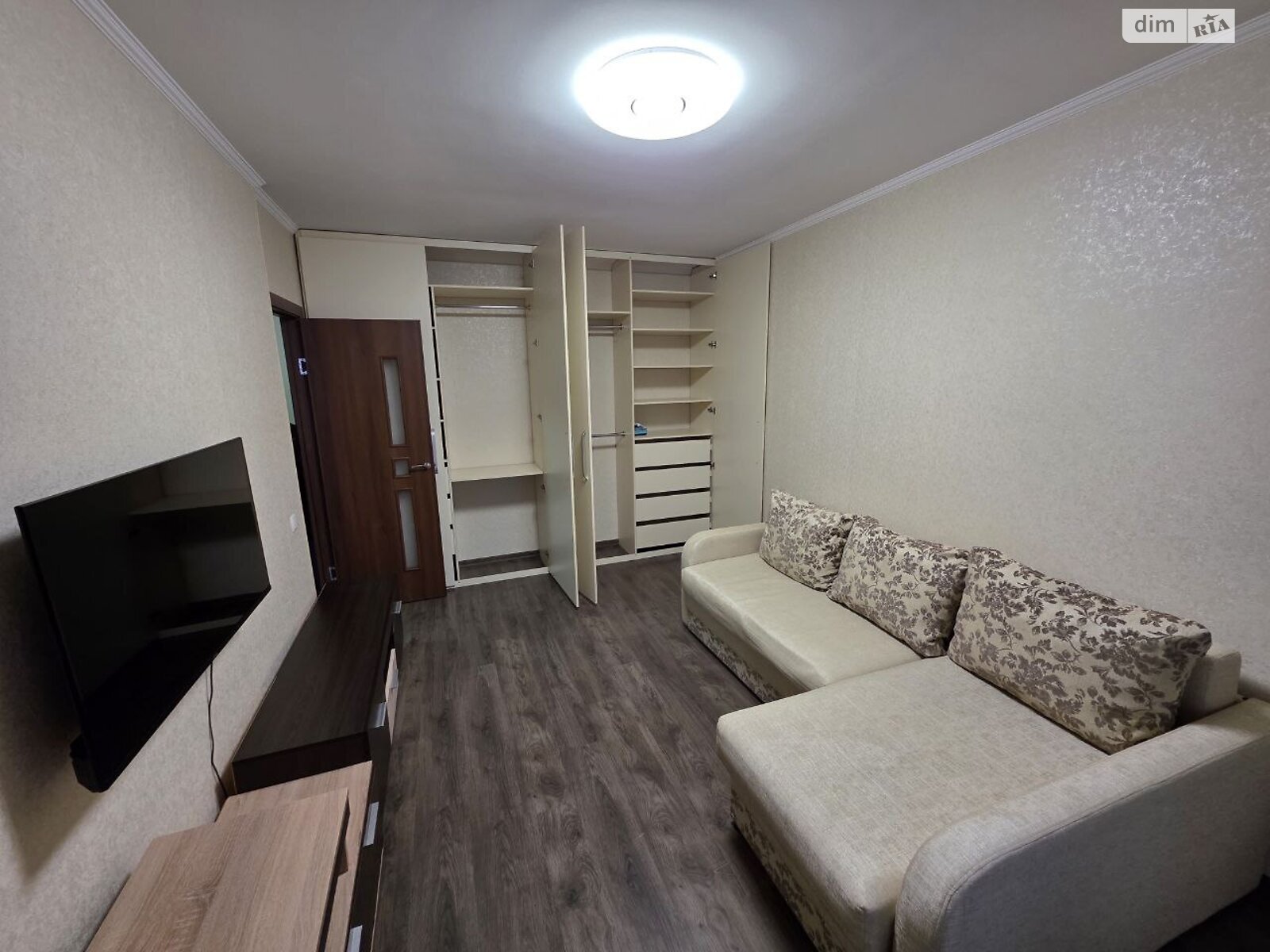 Продажа однокомнатной квартиры в Харькове, на просп. Победы 67, район 339-ый микрорайон фото 1 Продажа однокомнатной квартиры в Харькове, на просп. Победы 67, район 339-ый микрорайон фото 1