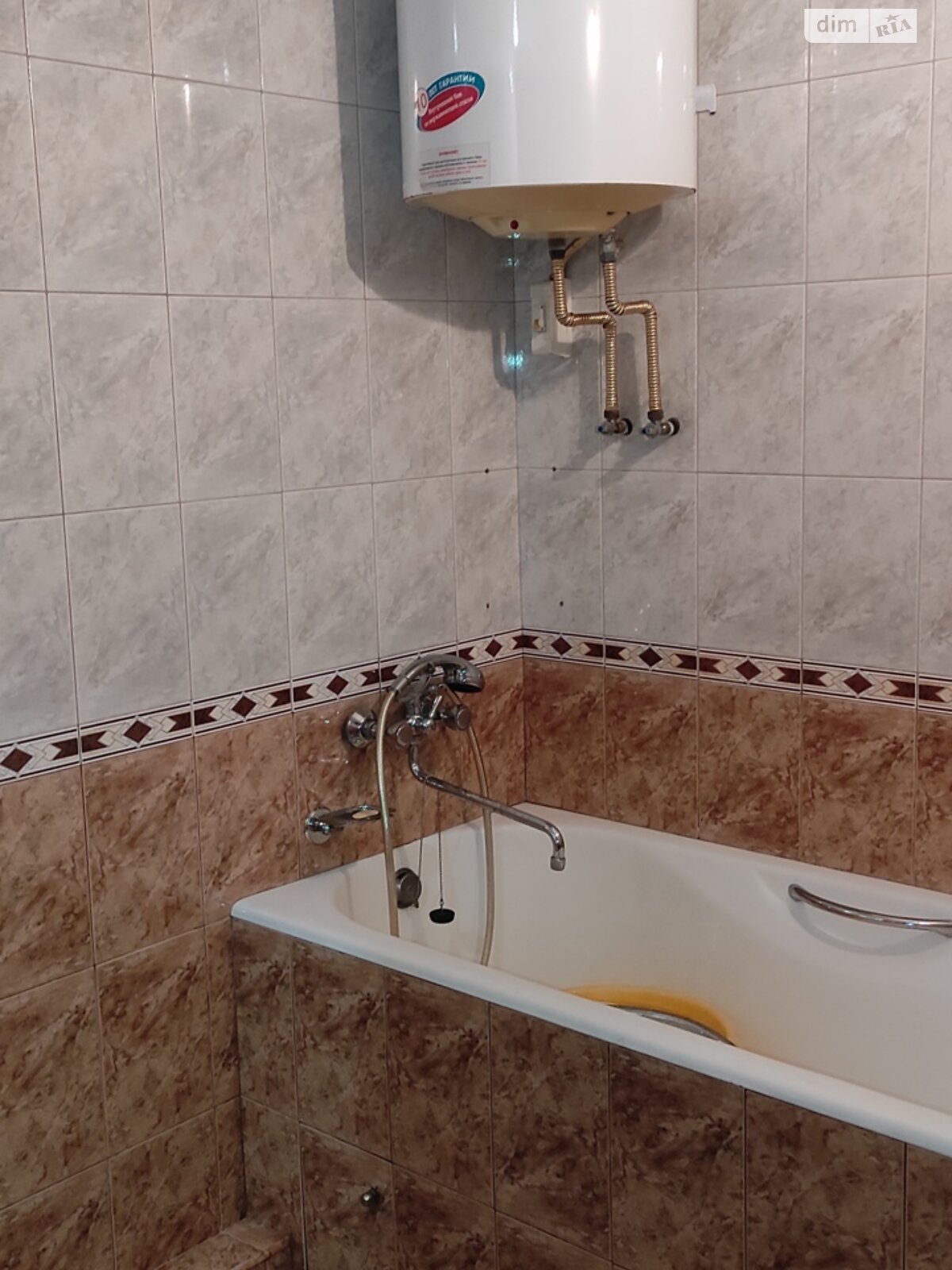 Продажа трехкомнатной квартиры в Харькове, на ул. 23-го Августа, кв. 63, район 5-ый микрорайон фото 1