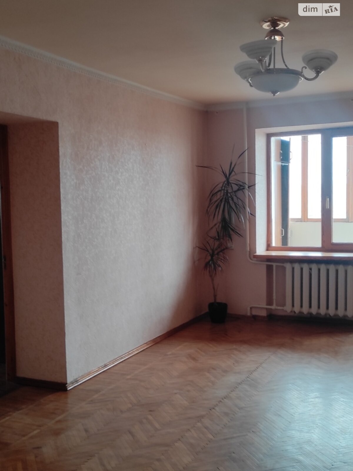 Продажа трехкомнатной квартиры в Харькове, на ул. 23-го Августа, кв. 63, район 5-ый микрорайон фото 1