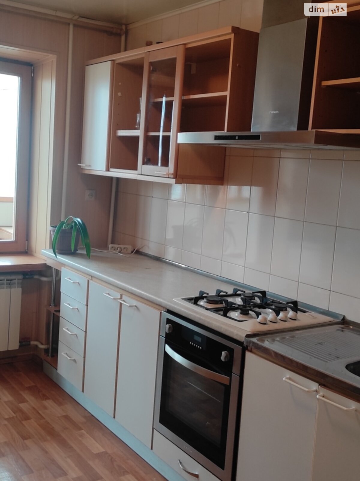 Продажа трехкомнатной квартиры в Харькове, на ул. 23-го Августа, кв. 63, район 5-ый микрорайон фото 1