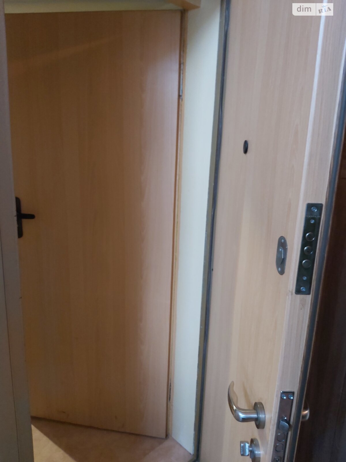 Продажа трехкомнатной квартиры в Харькове, на просп. Науки 64, район 5-ый микрорайон фото 1 Продажа трехкомнатной квартиры в Харькове, на просп. Науки 64, район 5-ый микрорайон фото 1