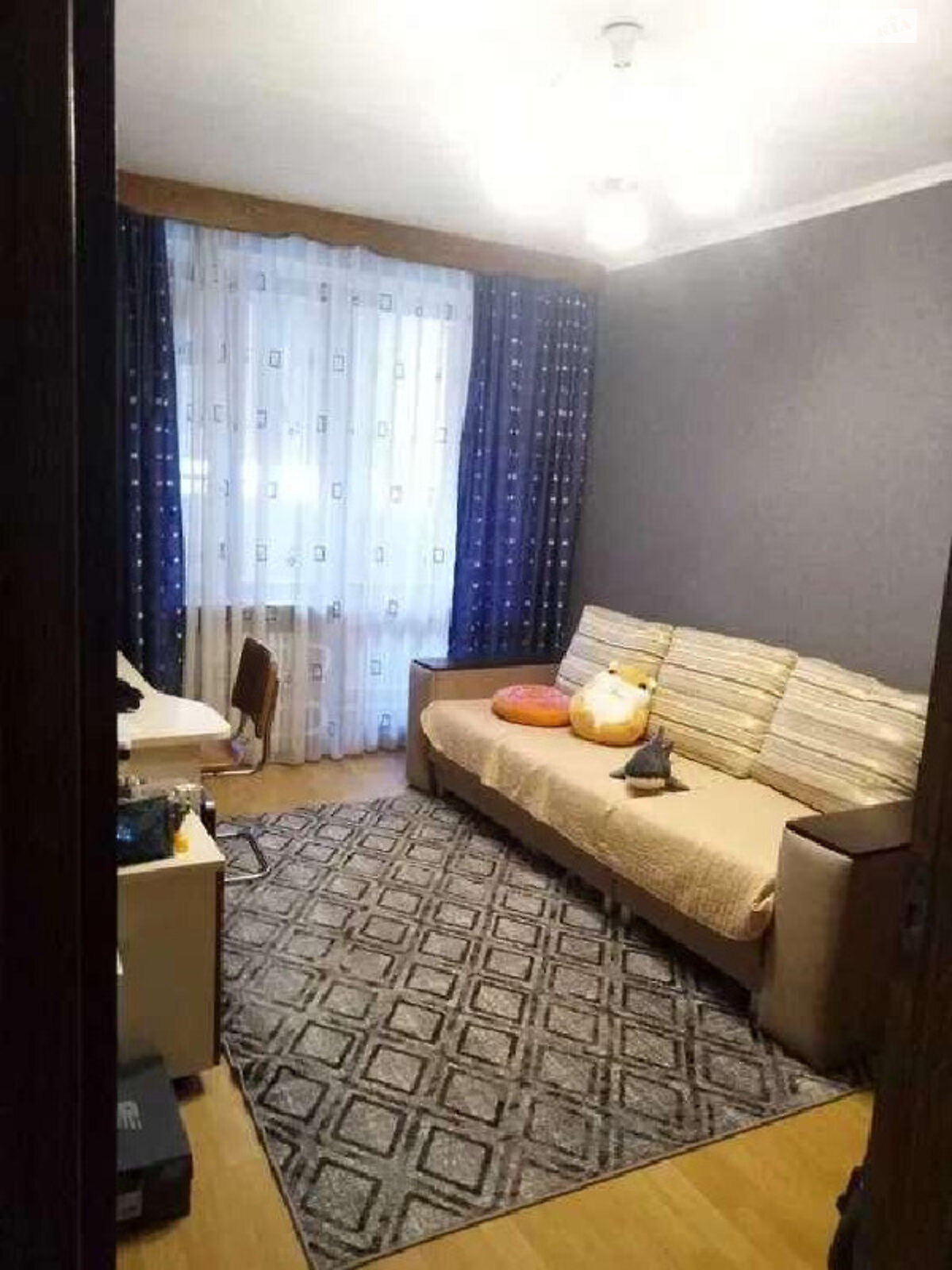 Продажа трехкомнатной квартиры в Харькове, на ул. Валентиновская, район 520-й микрорайон фото 1 Продажа трехкомнатной квартиры в Харькове, на ул. Валентиновская, район 520-й микрорайон фото 1