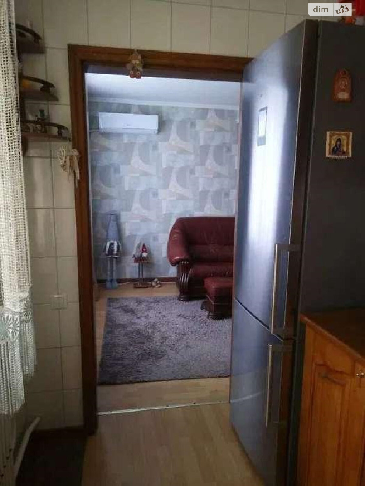 Продажа трехкомнатной квартиры в Харькове, на ул. Валентиновская, район 520-й микрорайон фото 1 Продажа трехкомнатной квартиры в Харькове, на ул. Валентиновская, район 520-й микрорайон фото 1