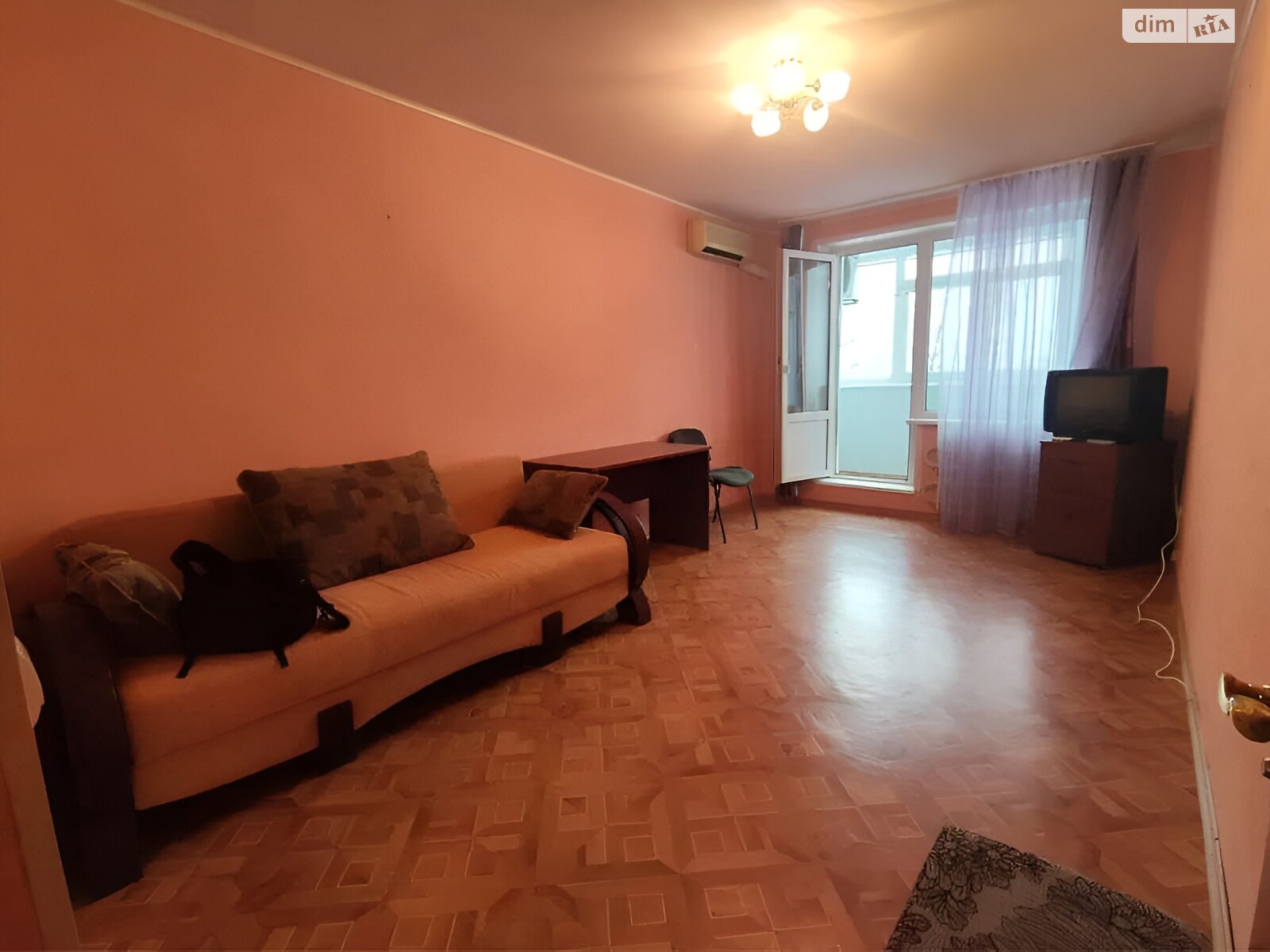 Продажа трехкомнатной квартиры в Харькове, на ул. Валентиновская, район 608-й микрорайон фото 1 Продажа трехкомнатной квартиры в Харькове, на ул. Валентиновская, район 608-й микрорайон фото 1