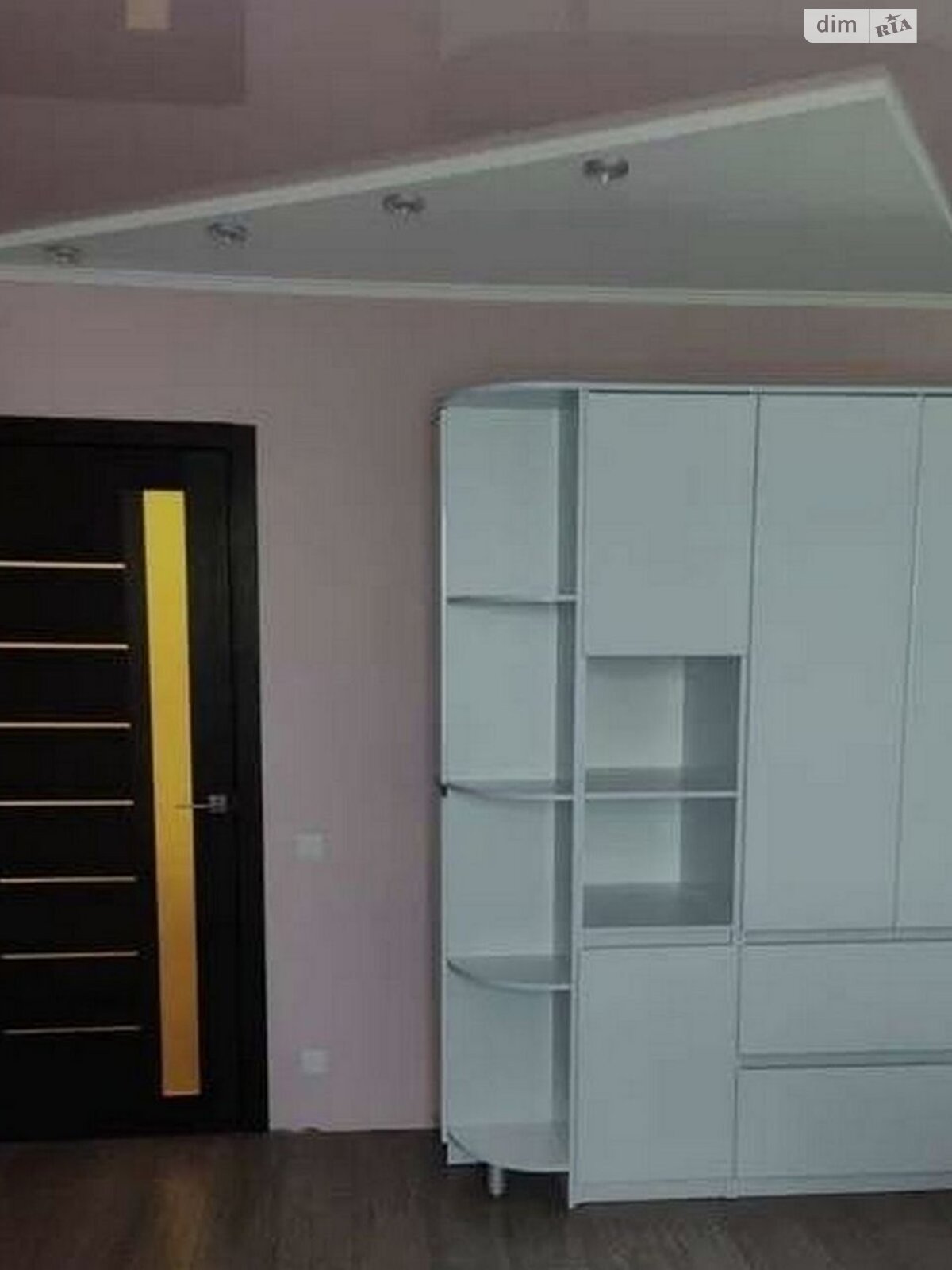 Продаж трикімнатної квартири в Харкові, на вул. Валентинівська 28, район 520-й мікрорайон фото 1 Продаж трикімнатної квартири в Харкові, на вул. Валентинівська 28, район 520-й мікрорайон фото 1