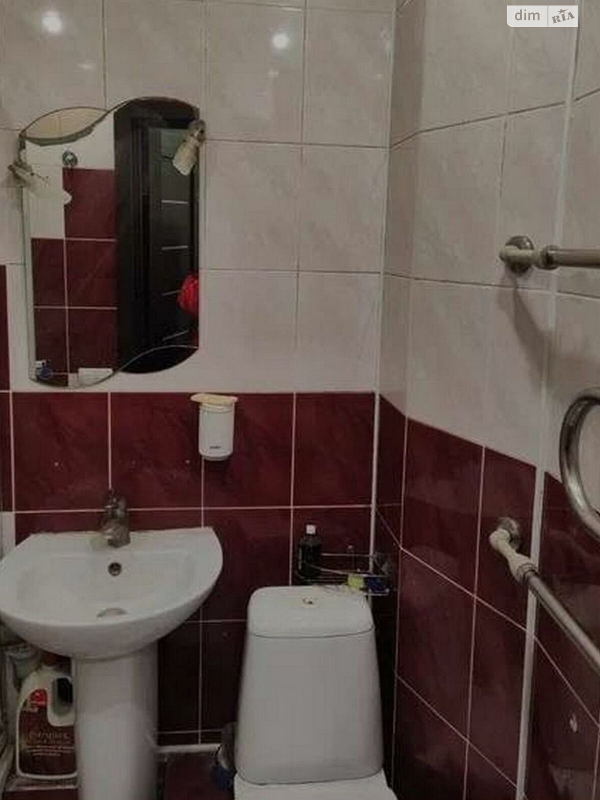 Продаж трикімнатної квартири в Харкові, на вул. Валентинівська 28, район 520-й мікрорайон фото 1 Продаж трикімнатної квартири в Харкові, на вул. Валентинівська 28, район 520-й мікрорайон фото 1