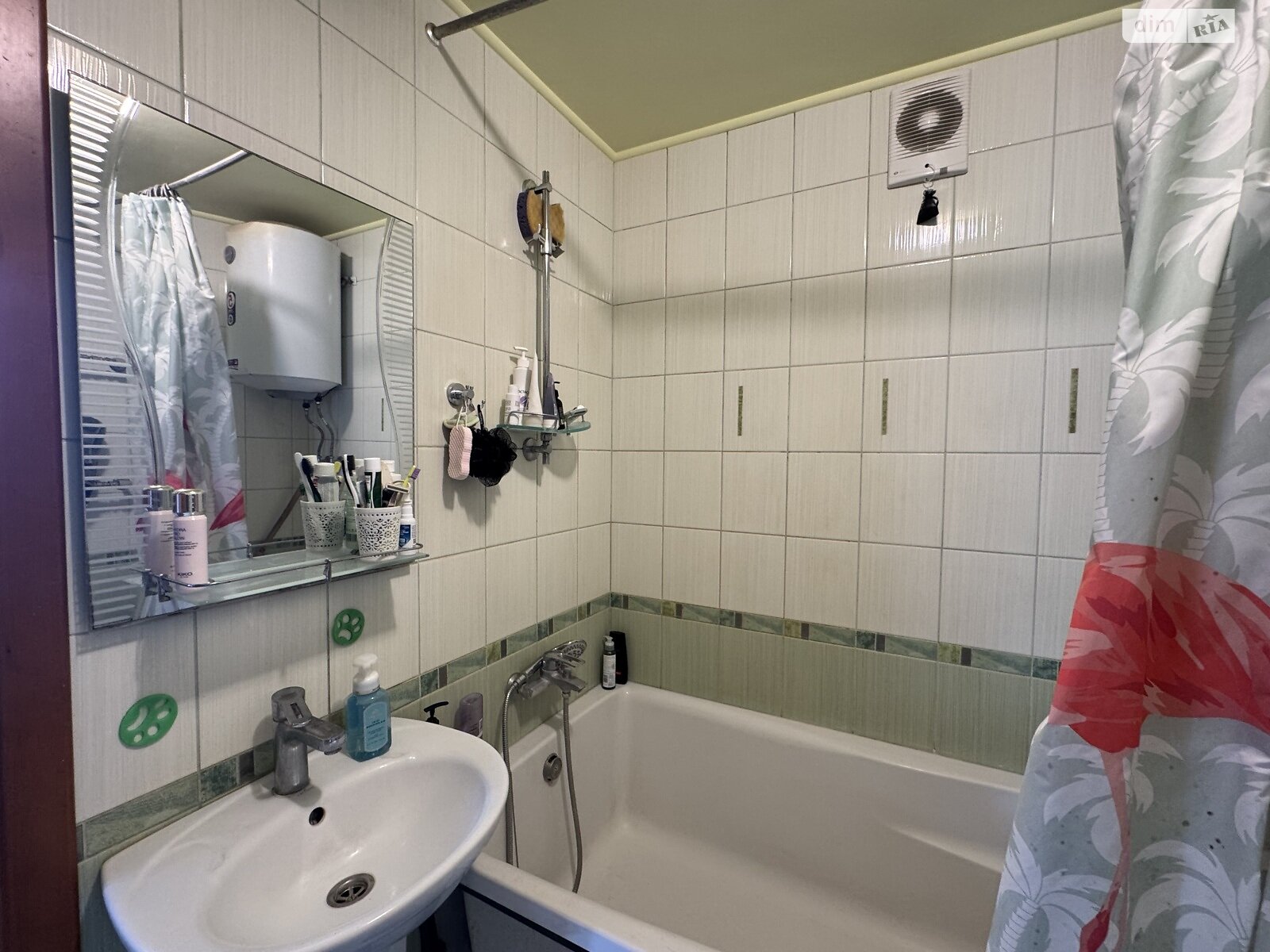 Продаж трикімнатної квартири в Харкові, на вул. Академіка Павлова 140, район 521-ий мікрорайон фото 1 Продаж трикімнатної квартири в Харкові, на вул. Академіка Павлова 140, район 521-ий мікрорайон фото 1