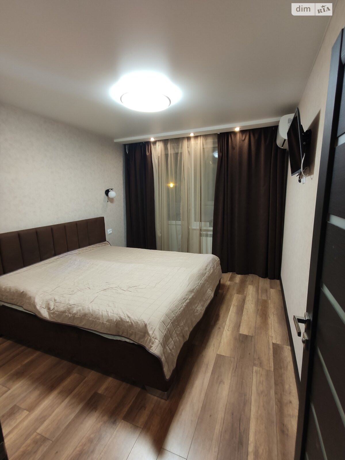 Продаж трикімнатної квартири в Харкові, на вул. Академіка Павлова 140, район 521-ий мікрорайон фото 1 Продаж трикімнатної квартири в Харкові, на вул. Академіка Павлова 140, район 521-ий мікрорайон фото 1