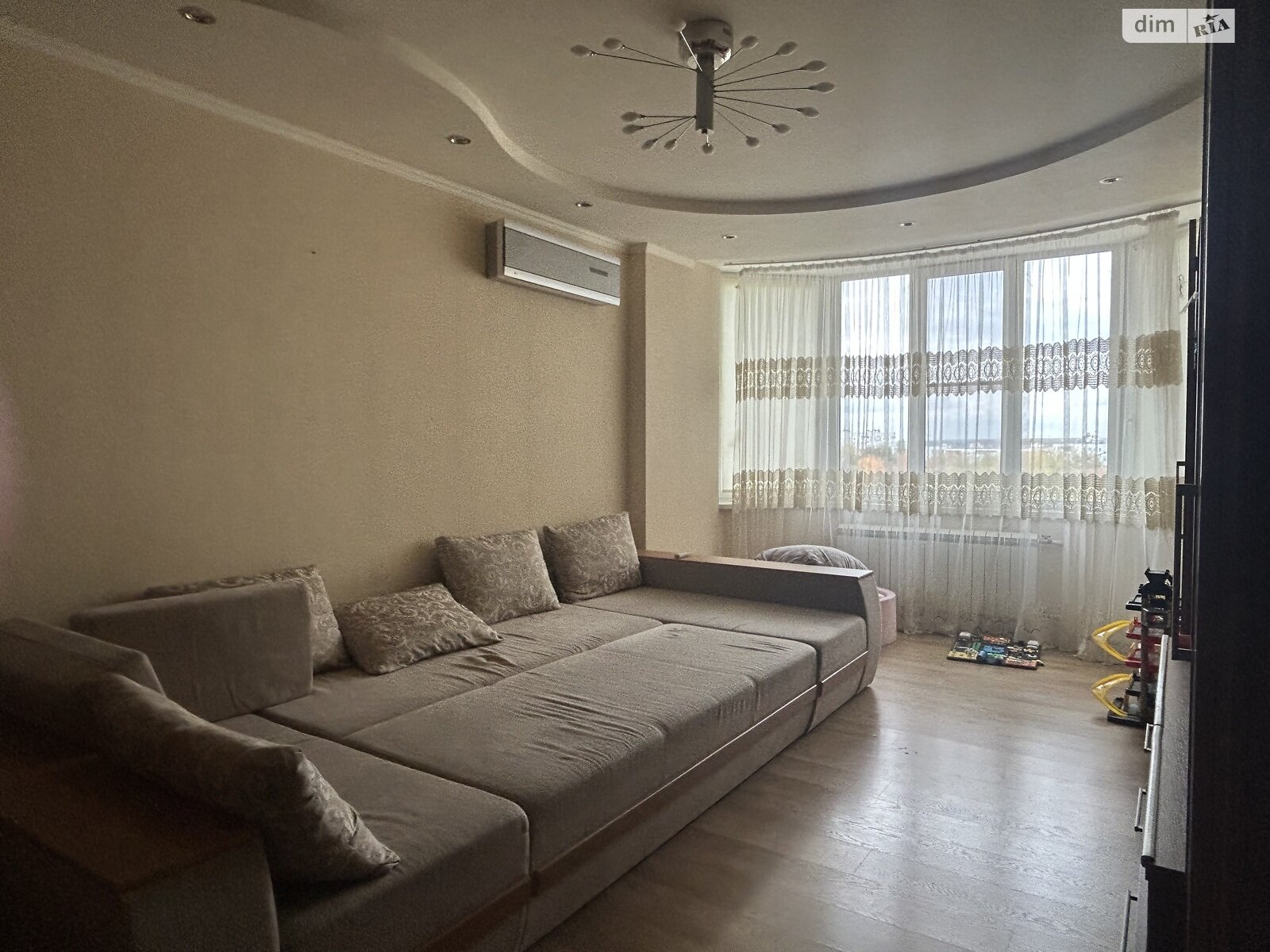 Продажа трехкомнатной квартиры в Харькове, на ул. Академика Павлова 142Б/3, район 521-ый микрорайон фото 1