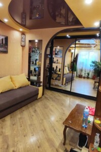 Продажа трехкомнатной квартиры в Харькове, на ул. Гвардейцев-Широнинцев 59, район 521-ый микрорайон фото 2